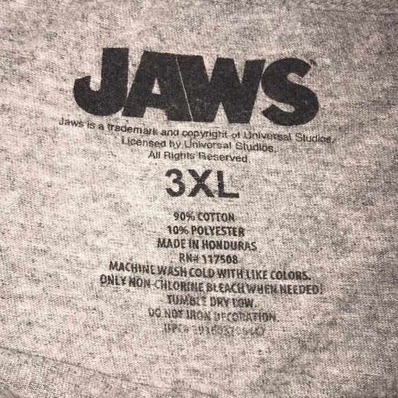 Jaws Movie Tee - Picture 3 of 4